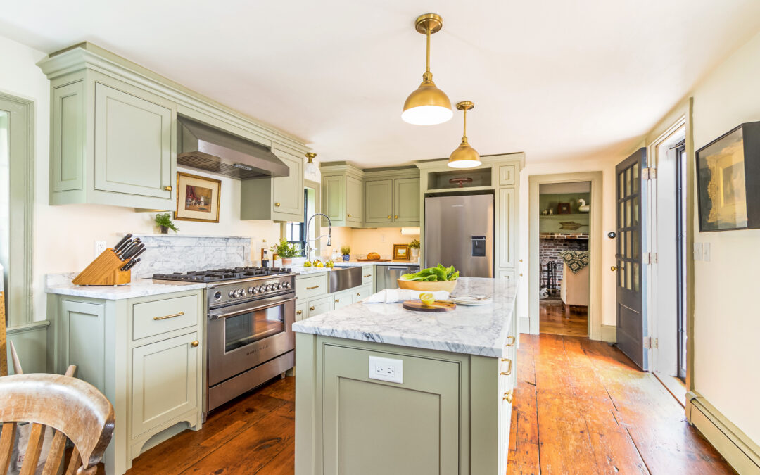 The Art of Blending Old and New: Creating Timeless Custom Spaces